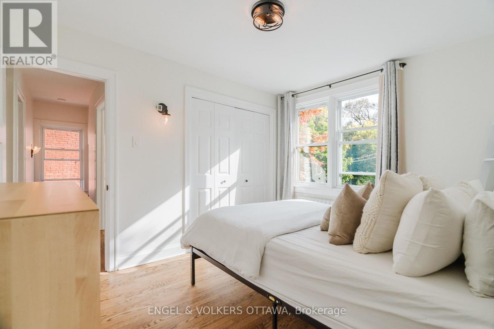 198 Stanley Avenue Property Photo 35