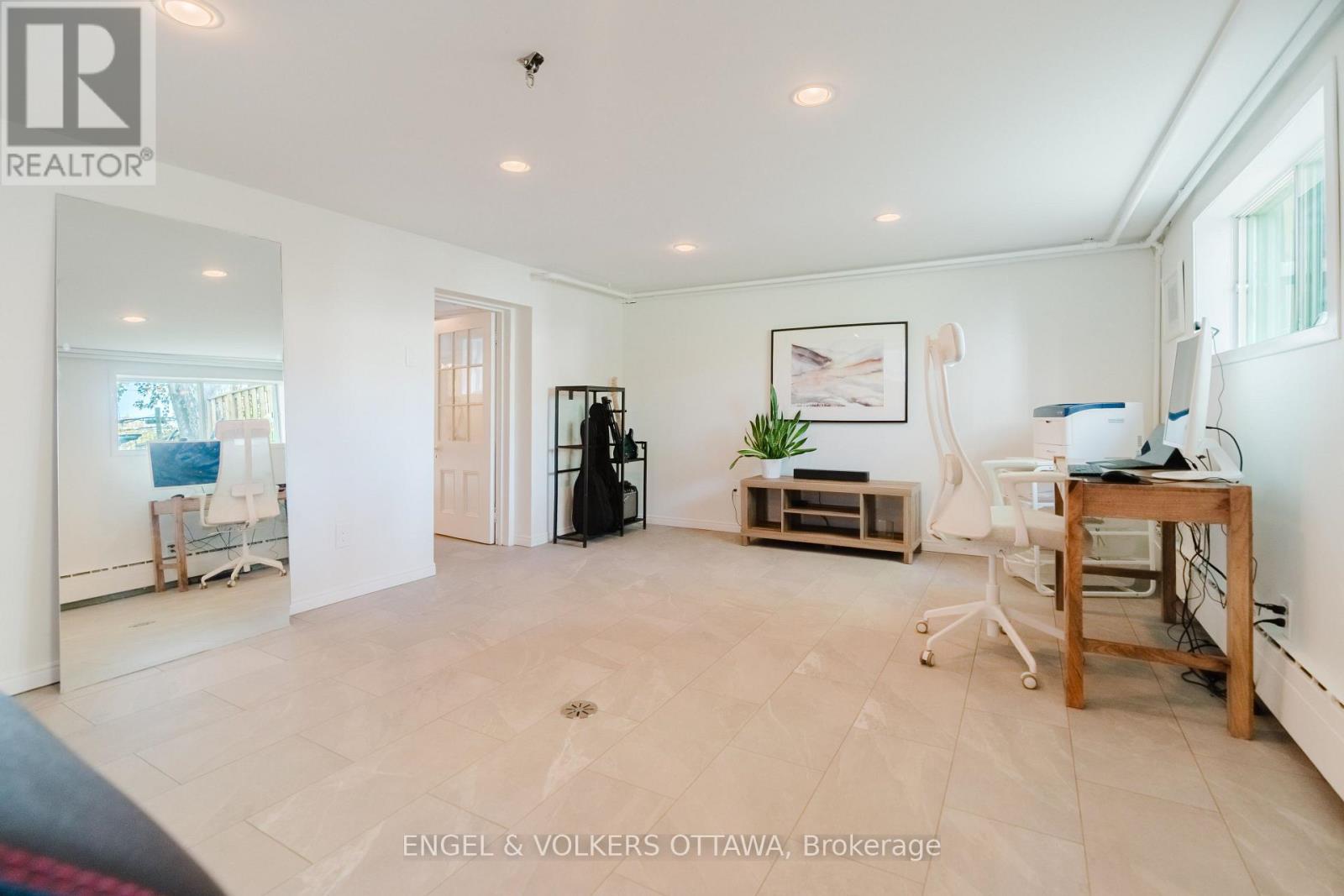 198 Stanley Avenue Property Photo 40