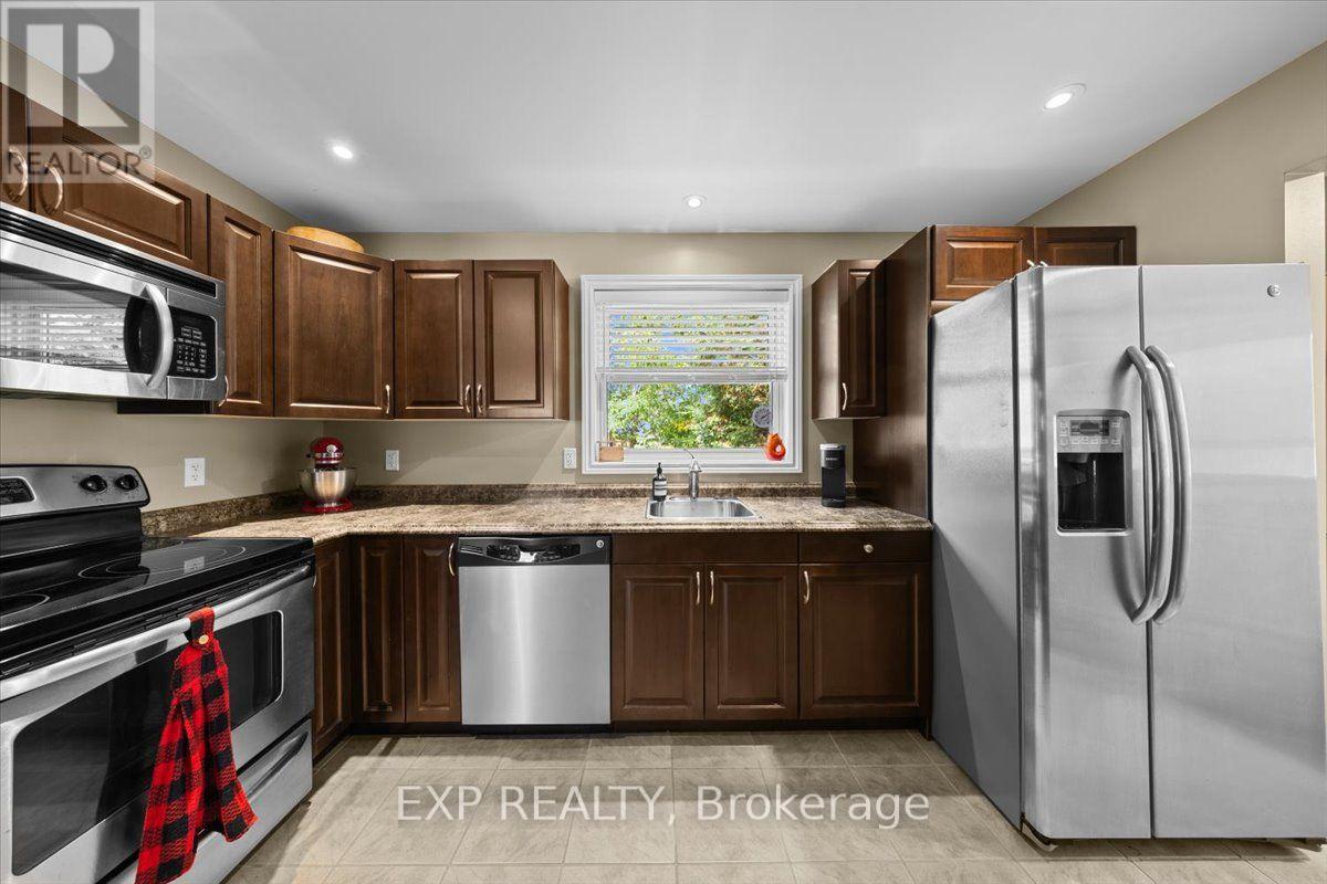 126 Gardiner Shore Road Property Photo 7