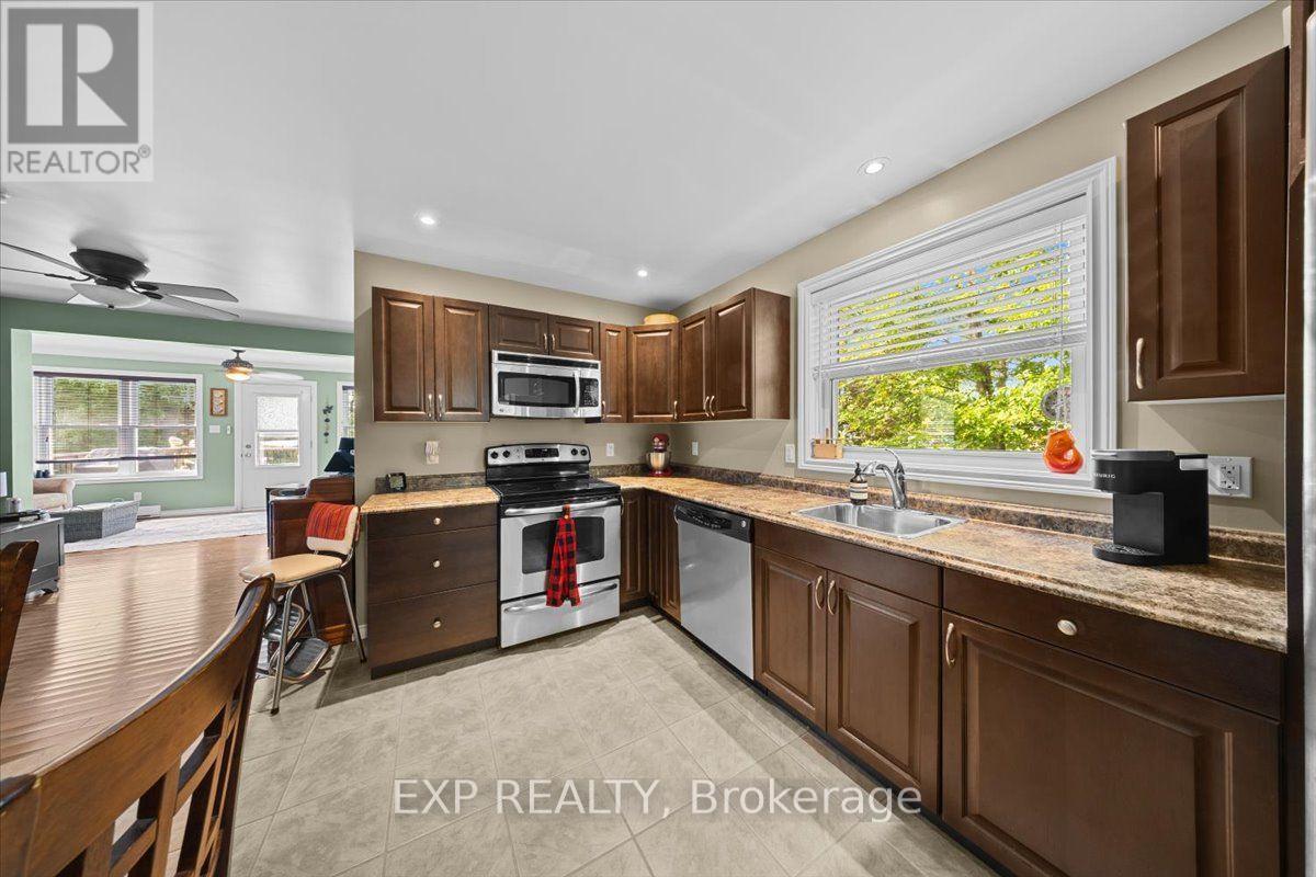 126 Gardiner Shore Road Property Photo 8