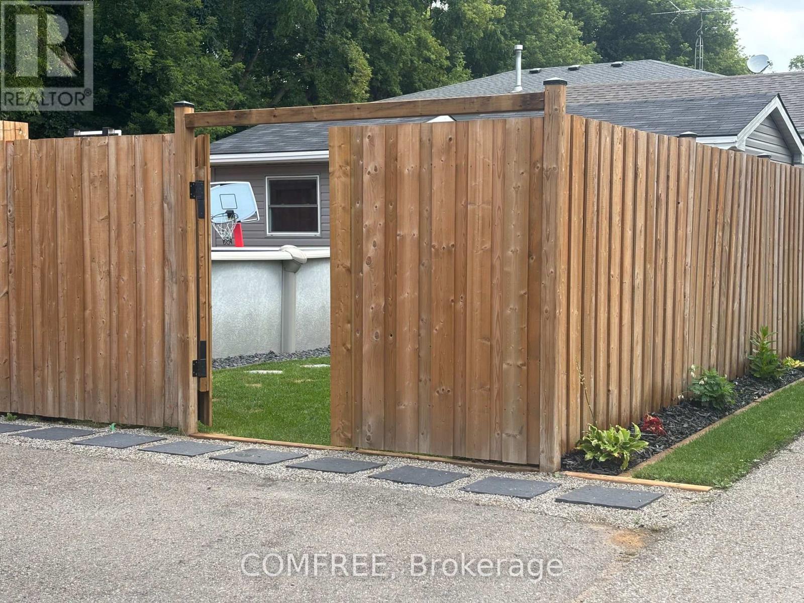 287 Brock Street Property Photo 5