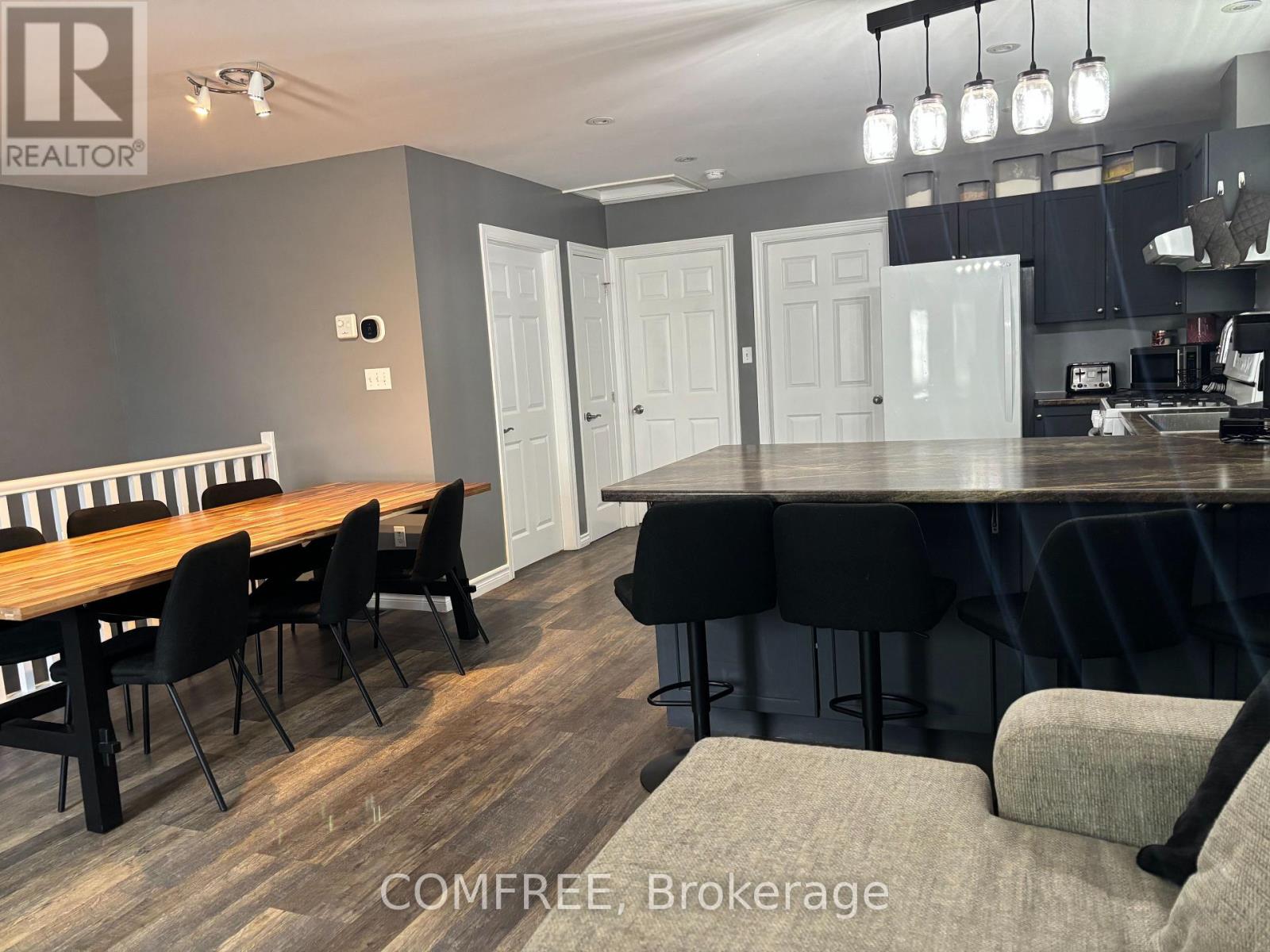287 Brock Street Property Photo 10