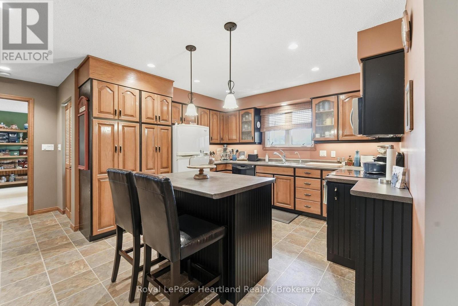 33950 Bachand Street Property Photo 7