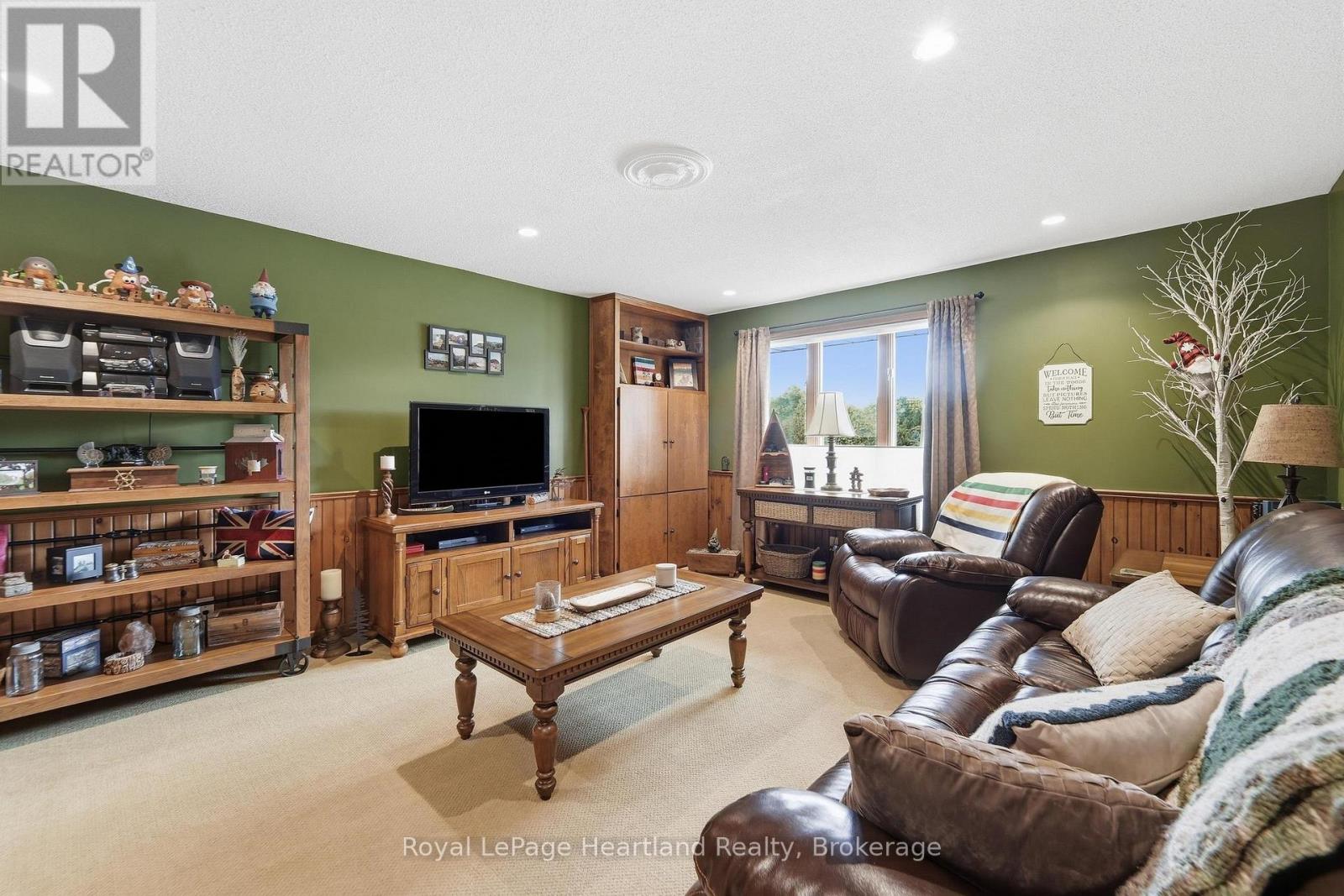 33950 Bachand Street Property Photo 12
