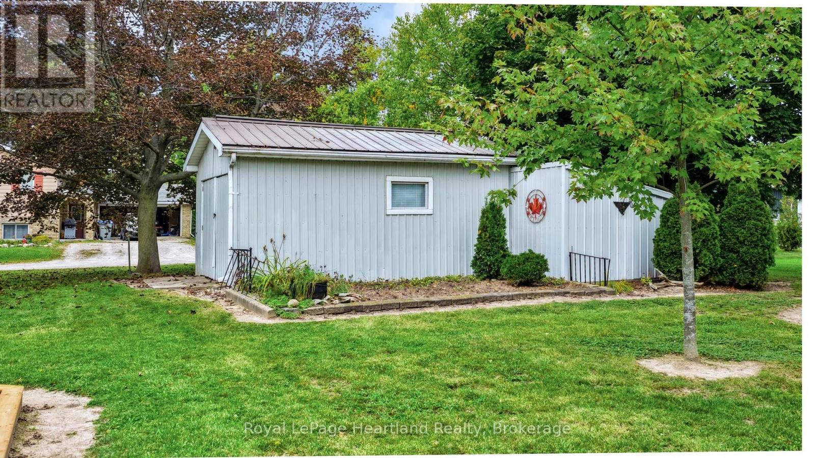 33950 Bachand Street Property Photo 32