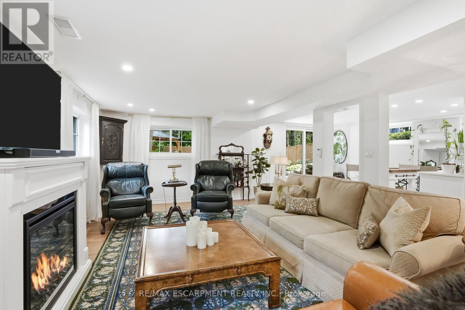 2 Jameson Drive Property Photo 30