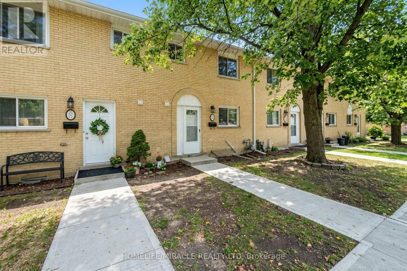 30 JEROME CRESCENT Property Photo 1