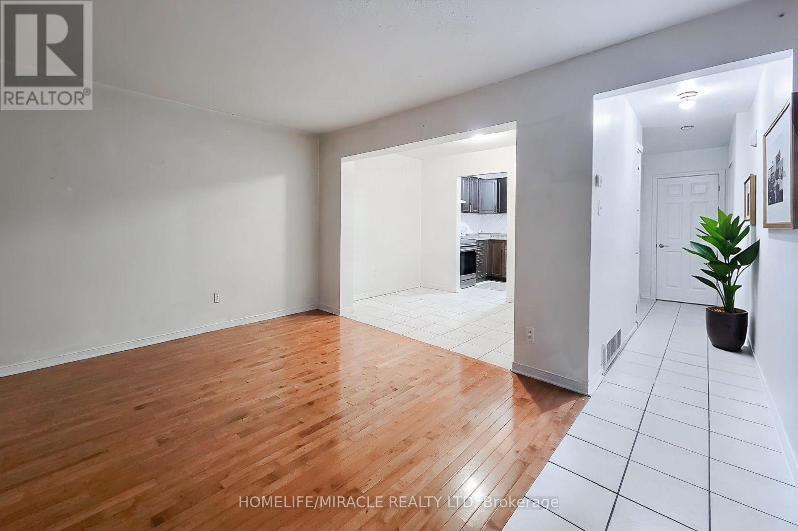 30 Jerome Crescent Property Photo 4