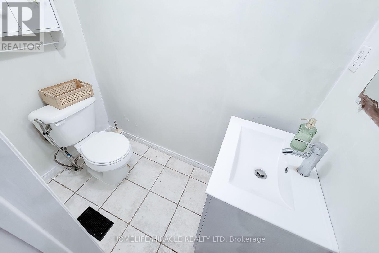 30 Jerome Crescent Property Photo 11