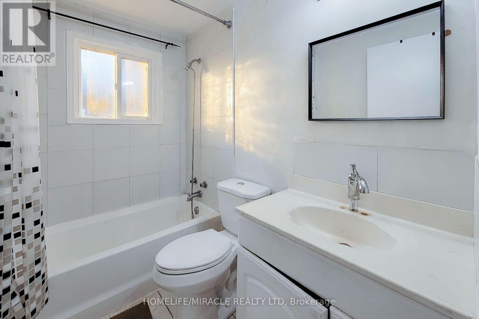 30 Jerome Crescent Property Photo 14