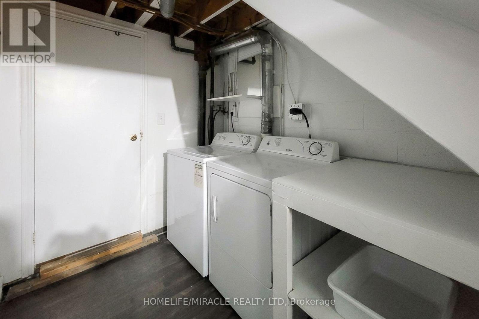 30 Jerome Crescent Property Photo 18