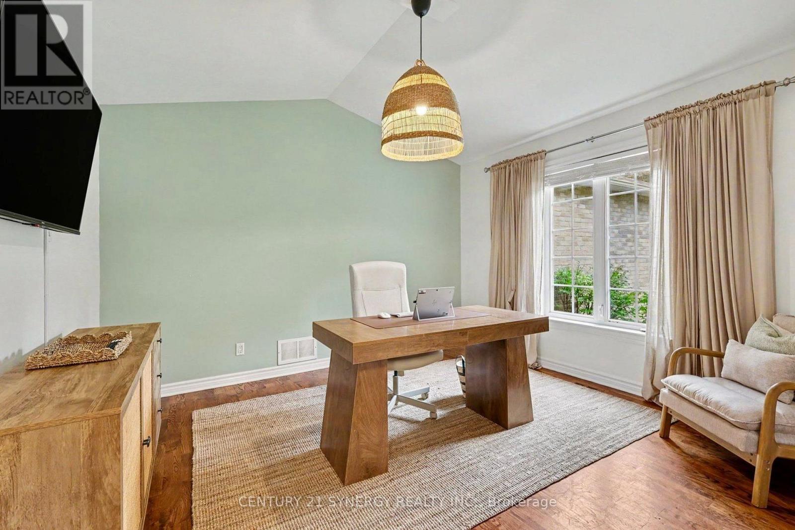 30 Canadian Drive Property Photo 15