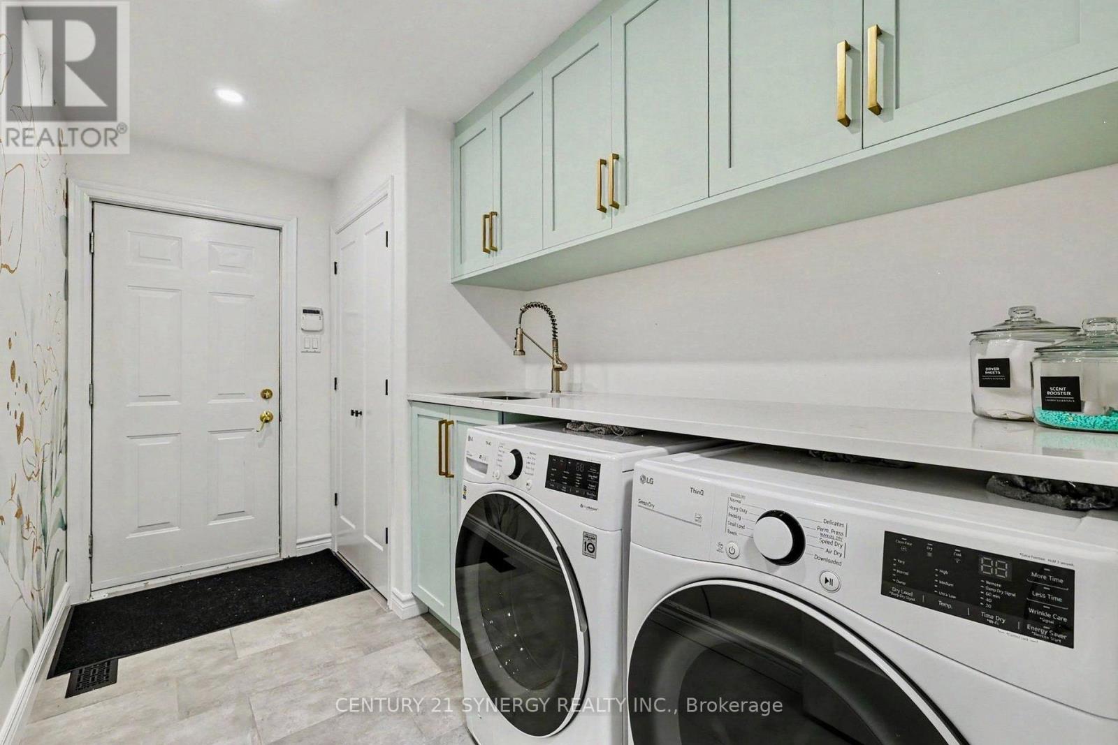 30 Canadian Drive Property Photo 17