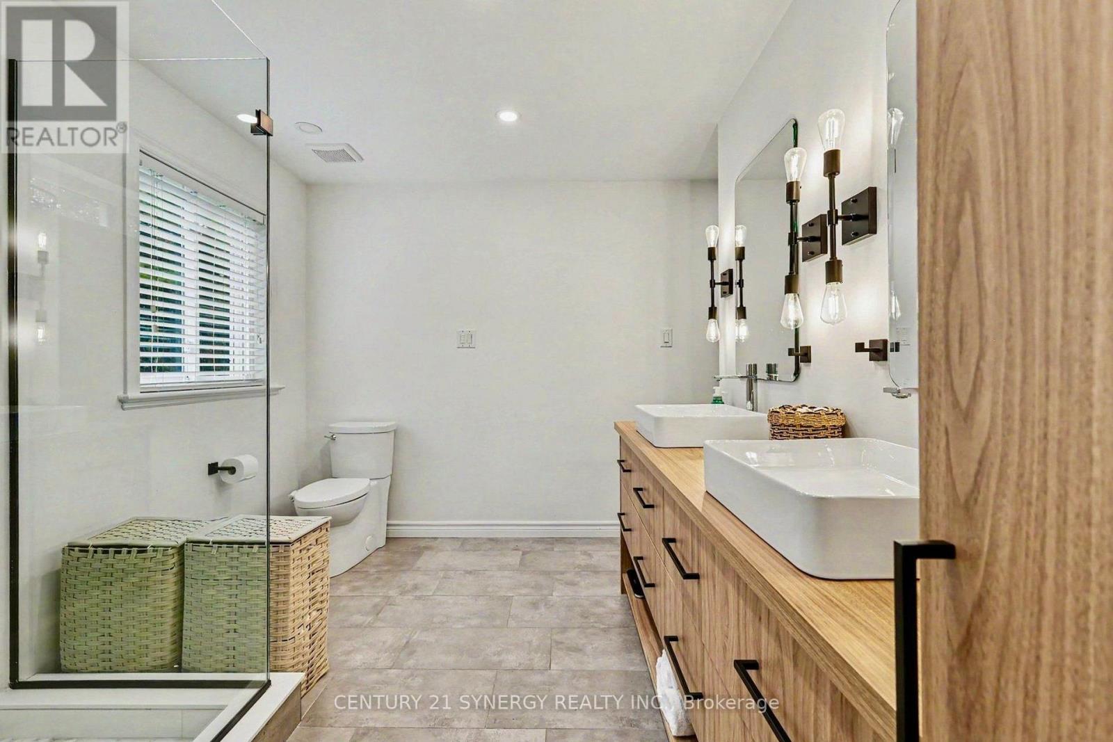 30 Canadian Drive Property Photo 21