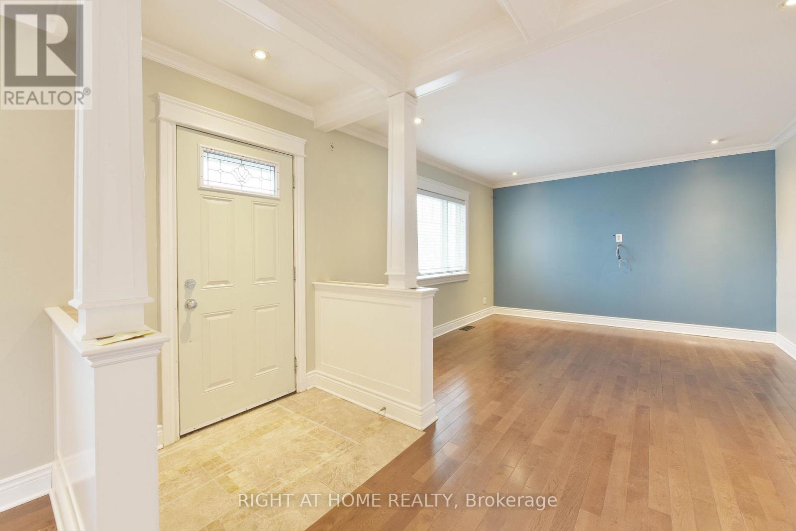 37 Rossland Avenue Property Photo 9