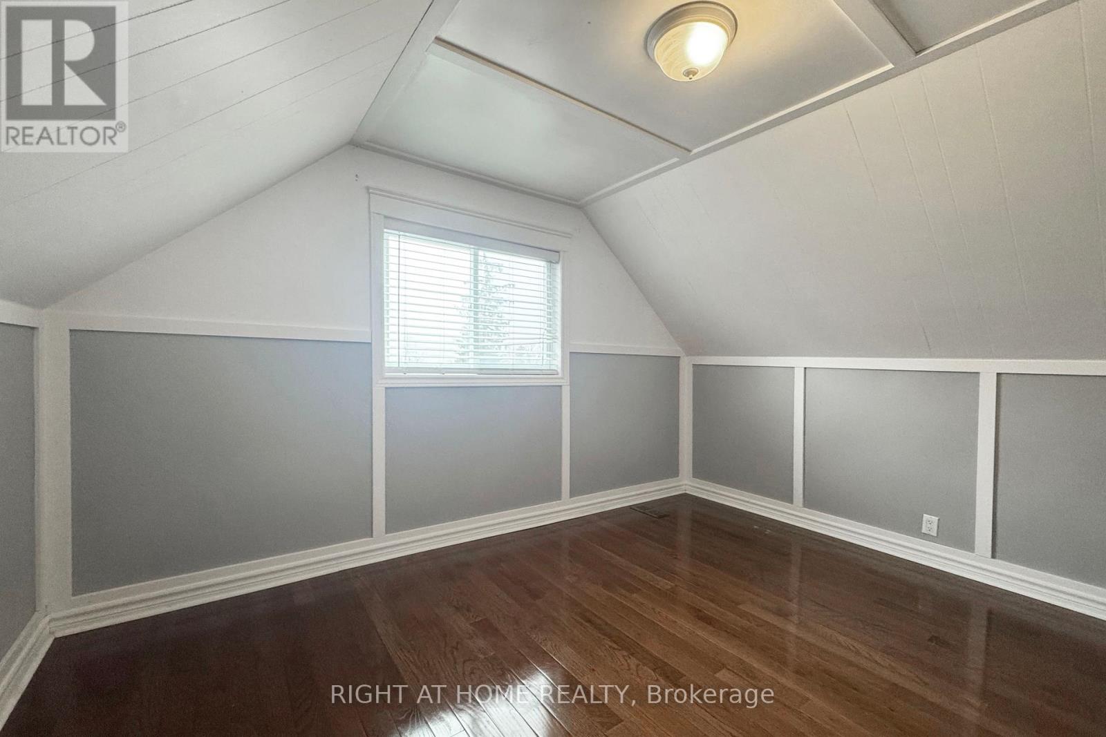 37 Rossland Avenue Property Photo 17