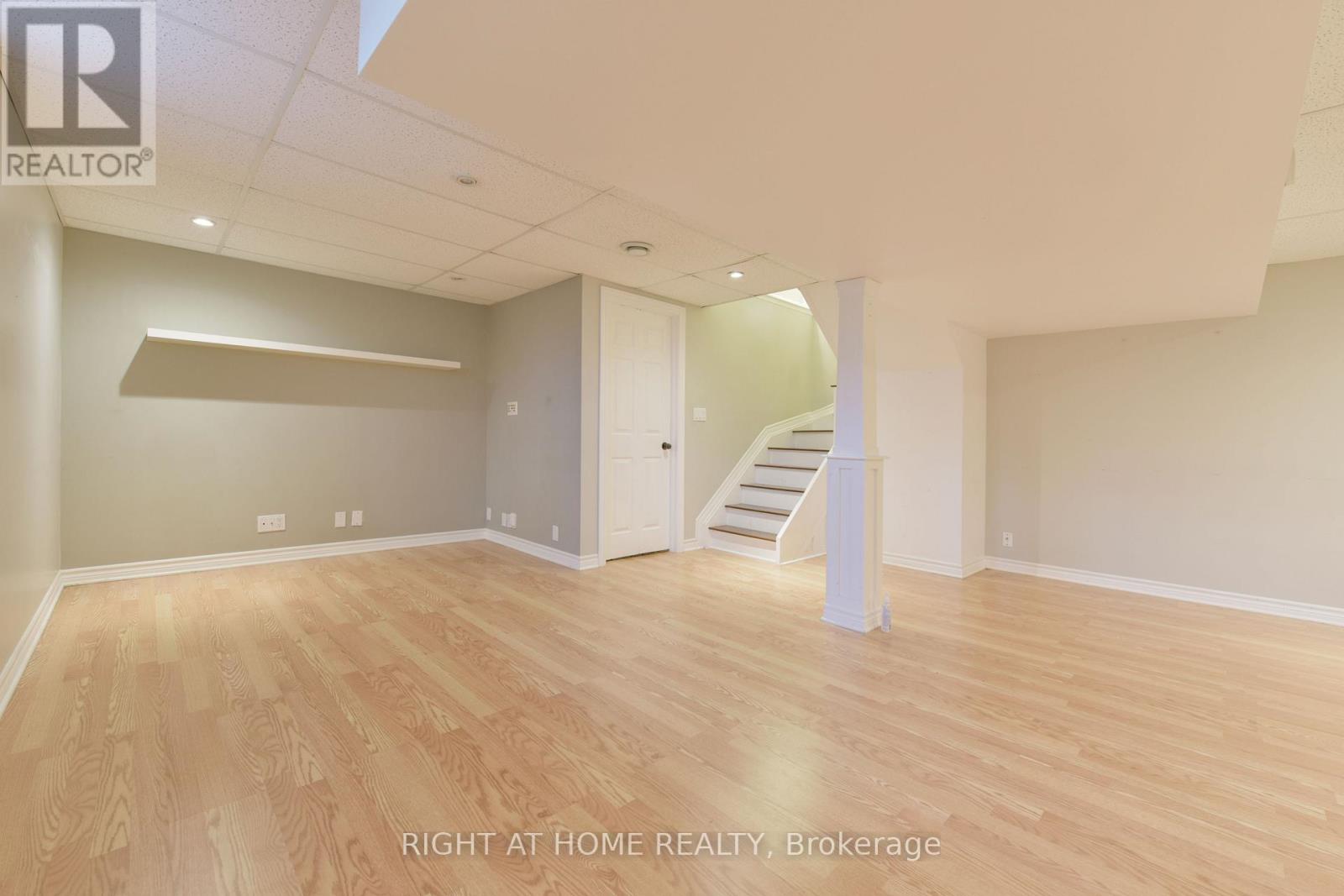 37 Rossland Avenue Property Photo 23