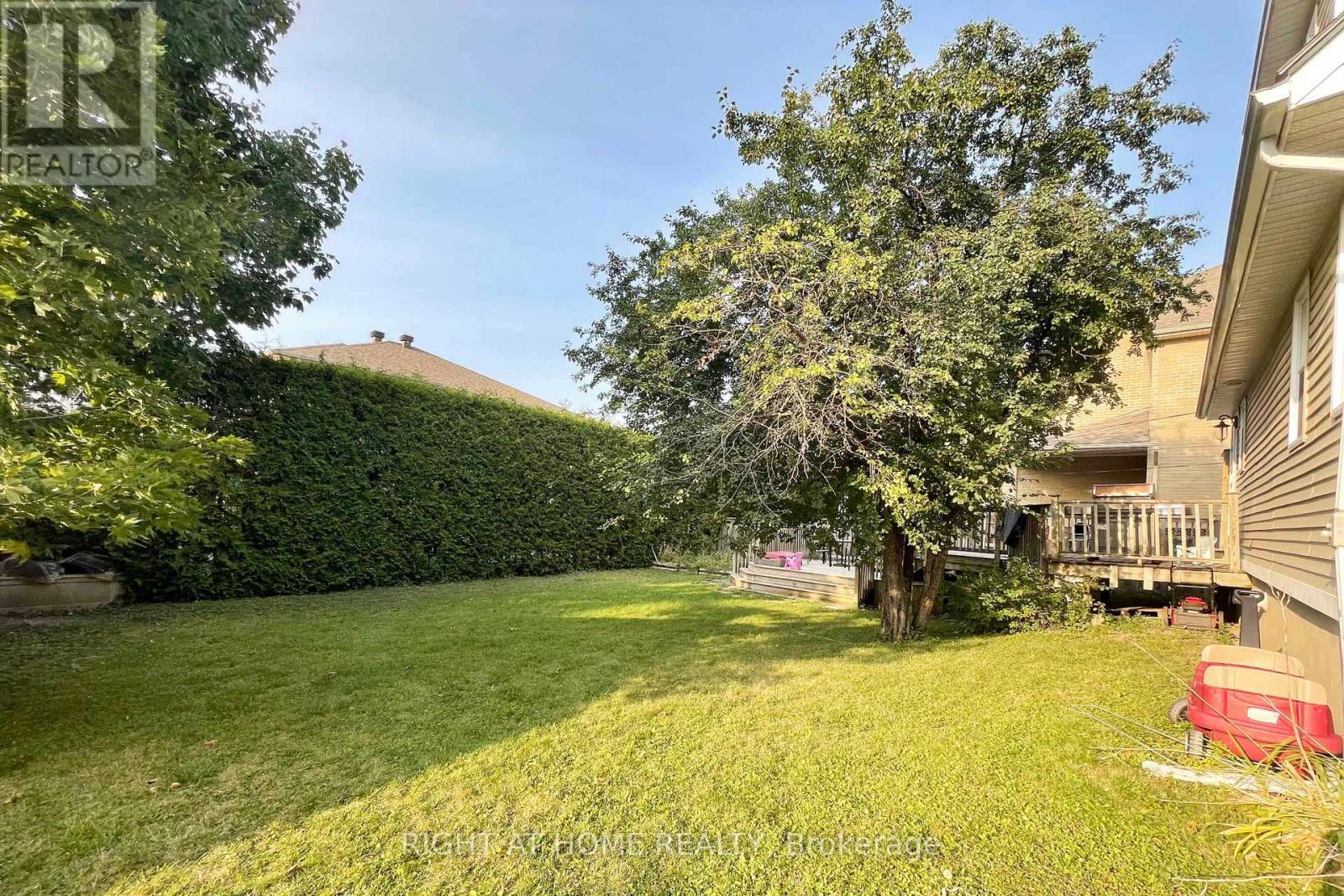 37 Rossland Avenue Property Photo 26