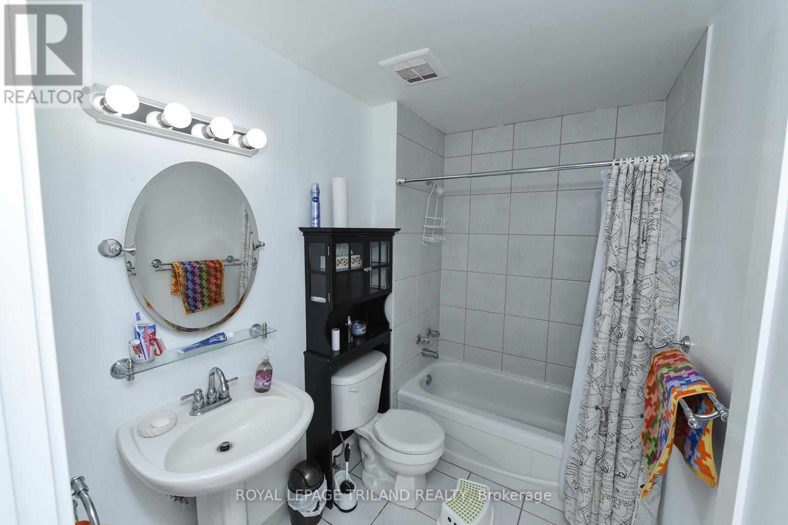 605 - 75 Huxley Street Property Photo 20