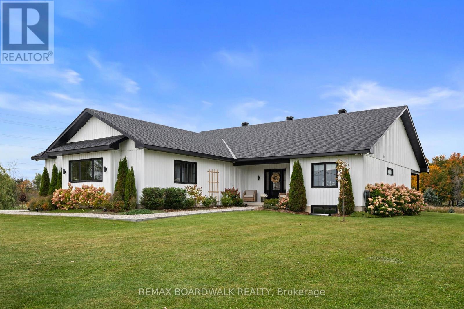 540 Crain Drive Property Photo 2