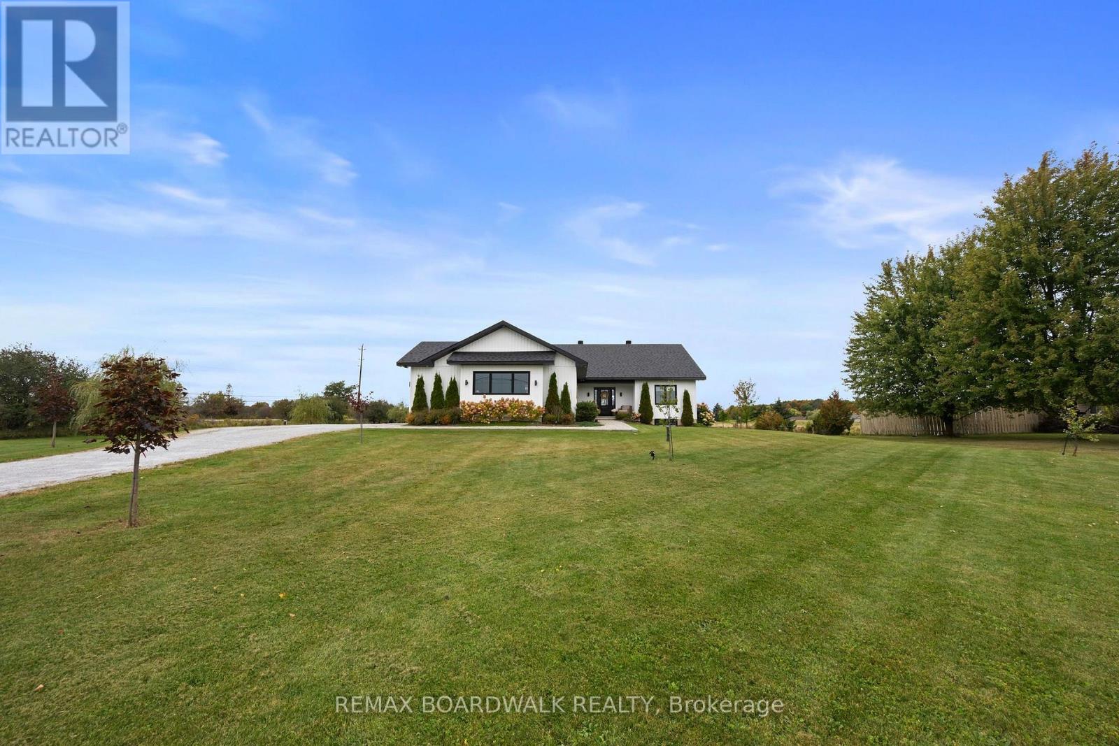 540 Crain Drive Property Photo 3
