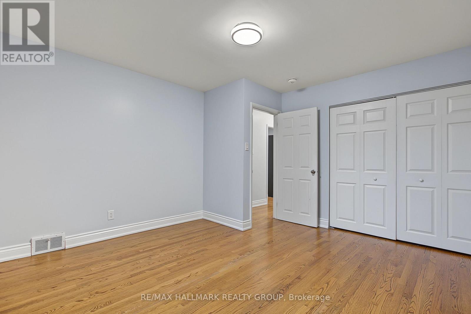 Unit A (upper Unit) - 1135 Maitland Avenue Property Photo 15