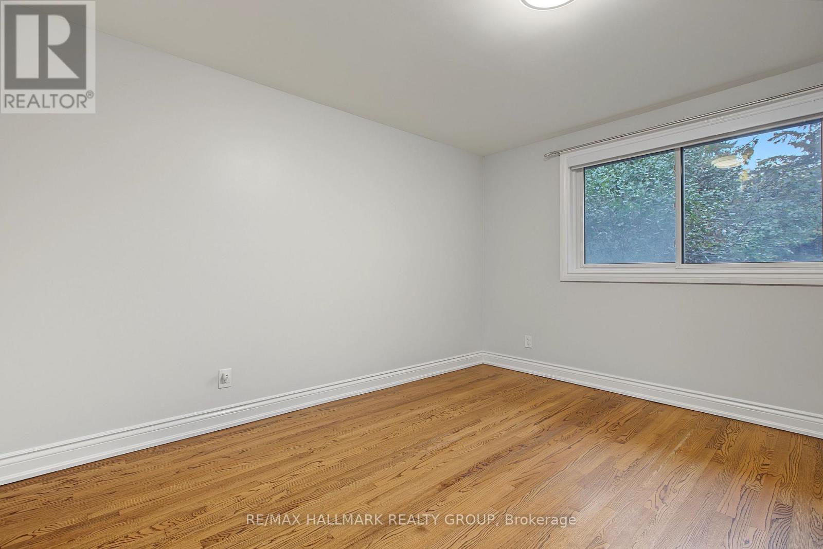 Unit A (upper Unit) - 1135 Maitland Avenue Property Photo 17