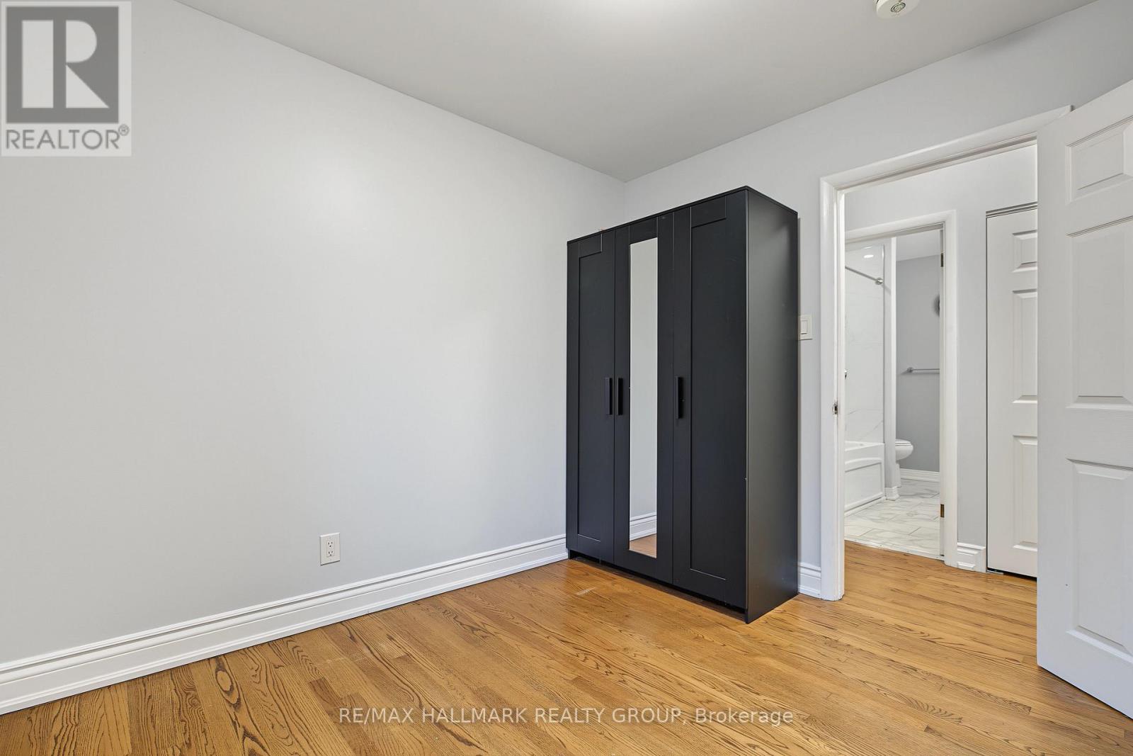 Unit A (upper Unit) - 1135 Maitland Avenue Property Photo 20