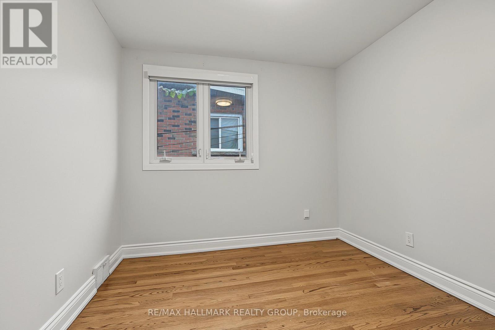 Unit A (upper Unit) - 1135 Maitland Avenue Property Photo 21