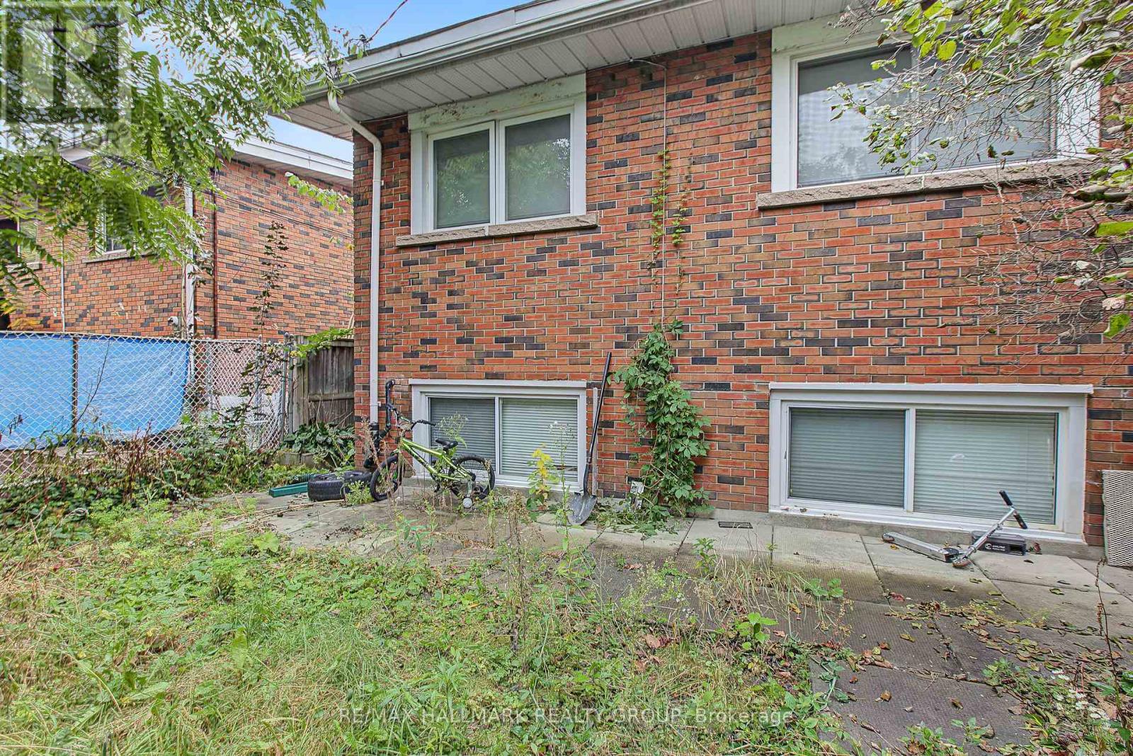 Unit A (upper Unit) - 1135 Maitland Avenue Property Photo 26