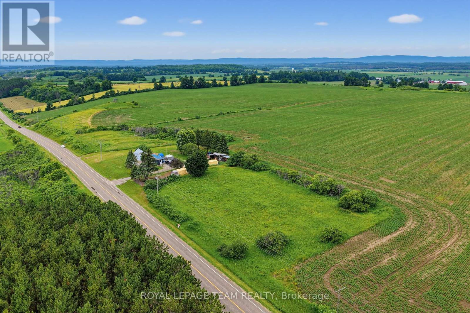 000 Lookout Road Property Photo 4