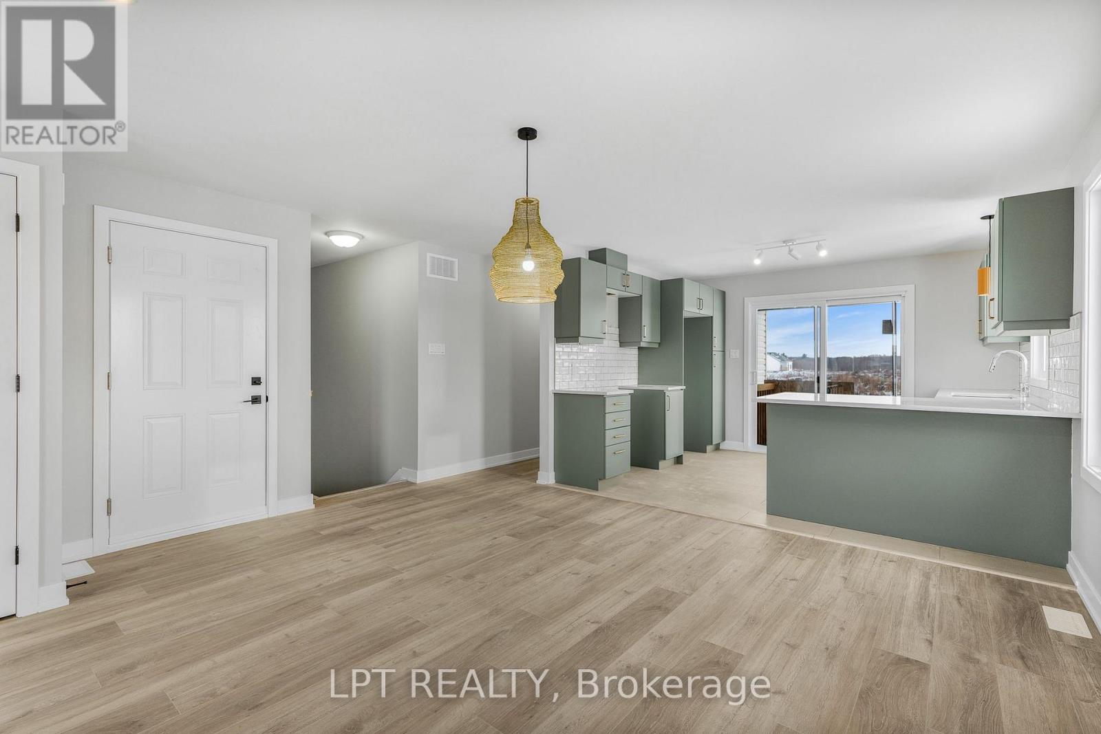 957 Katia Street Property Photo 13