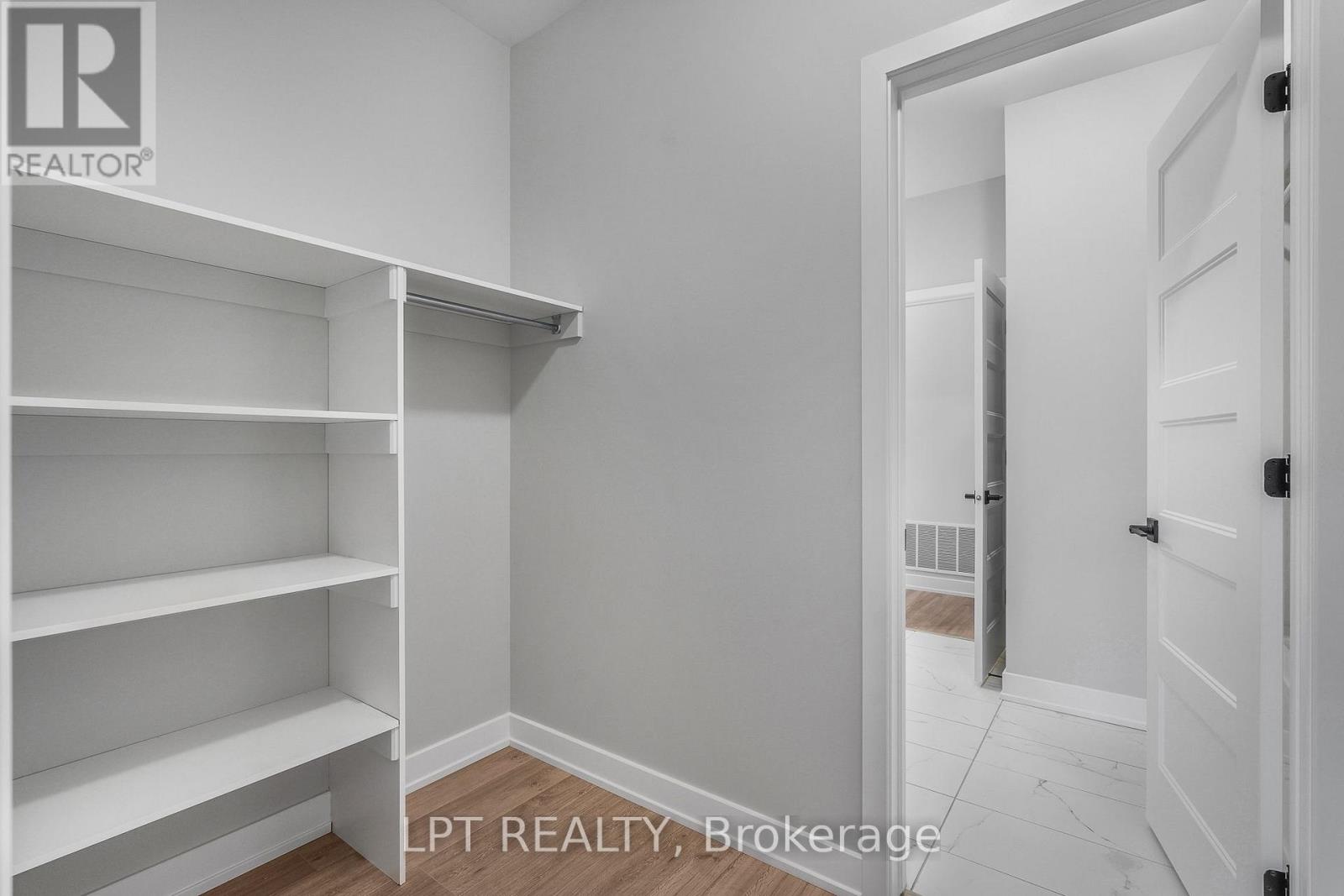 960 Katia Street Property Photo 16