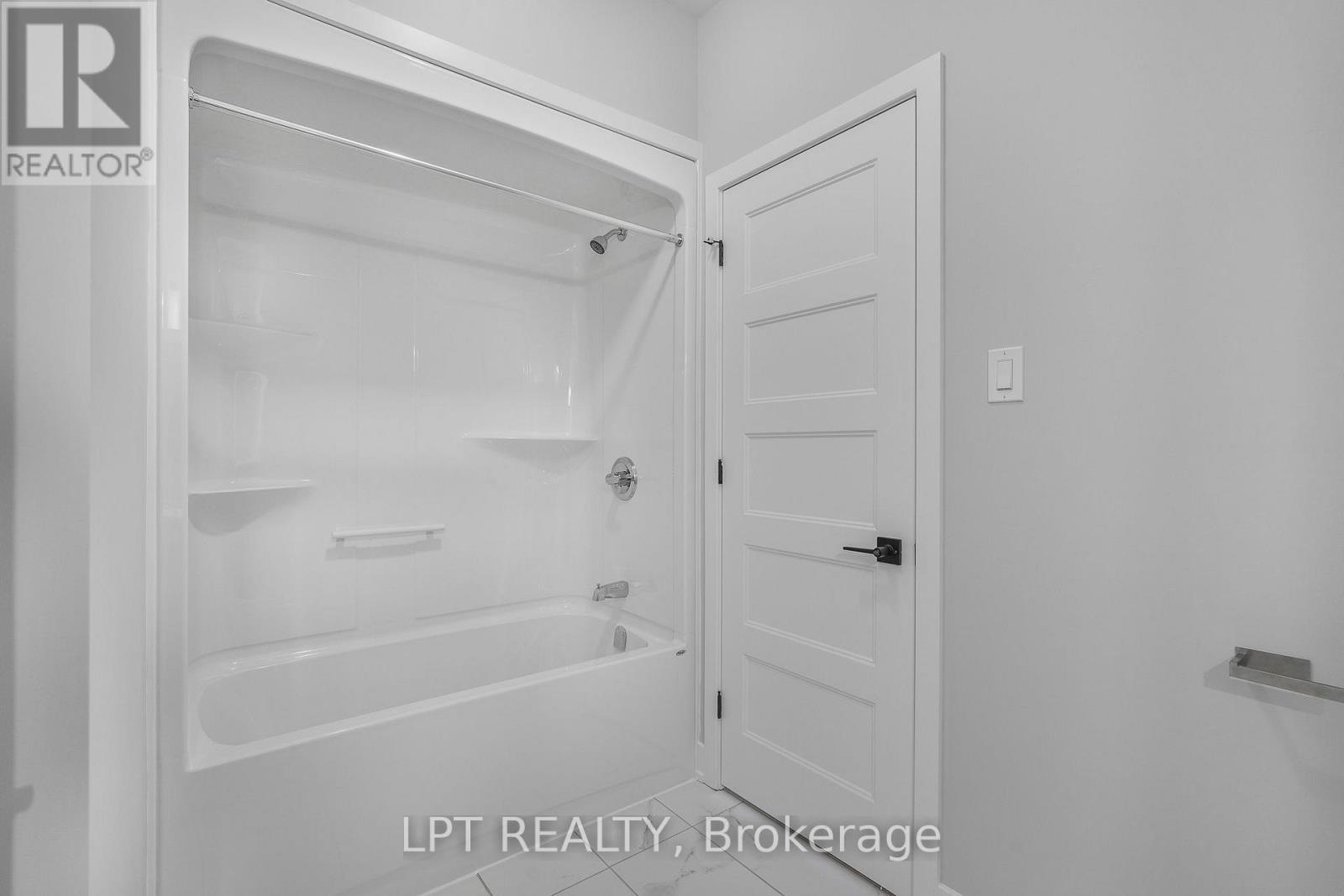 960 Katia Street Property Photo 18