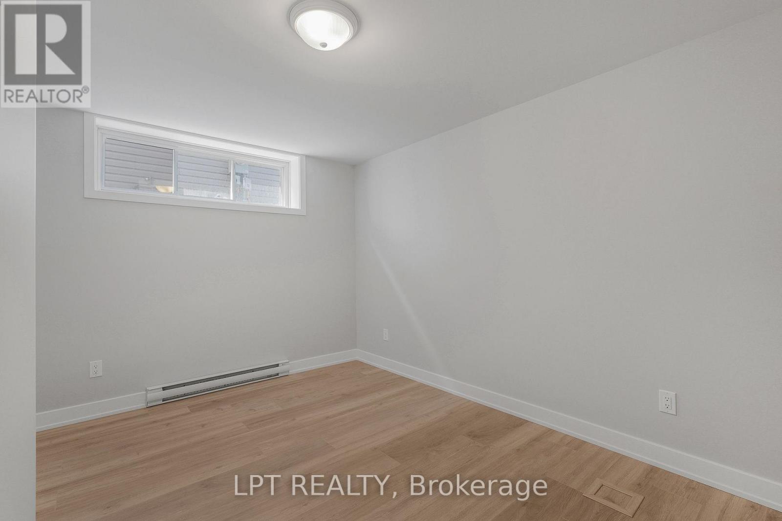 960 Katia Street Property Photo 22