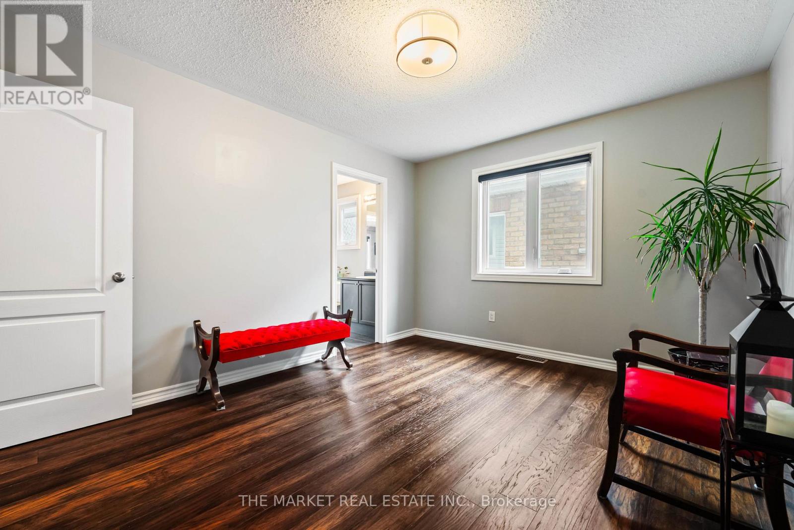 877 O'reilly Crescent Property Photo 36