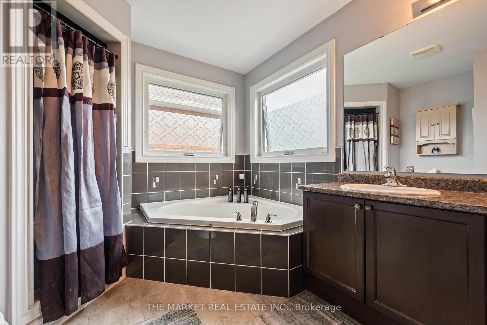 877 O'reilly Crescent Property Photo 42