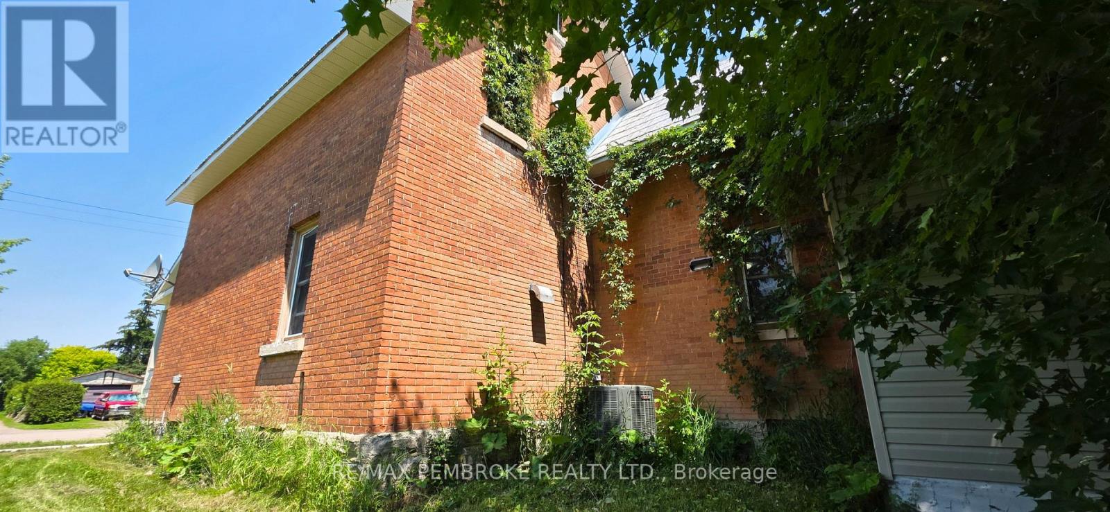 459 Somerset Street Property Photo 7