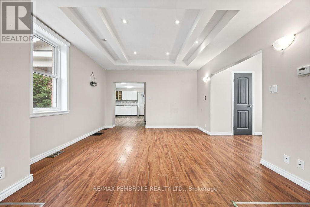 459 Somerset Street Property Photo 14