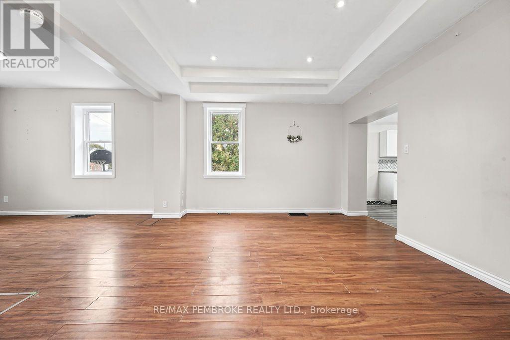 459 Somerset Street Property Photo 17