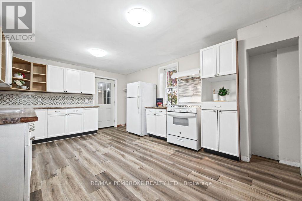 459 Somerset Street Property Photo 22