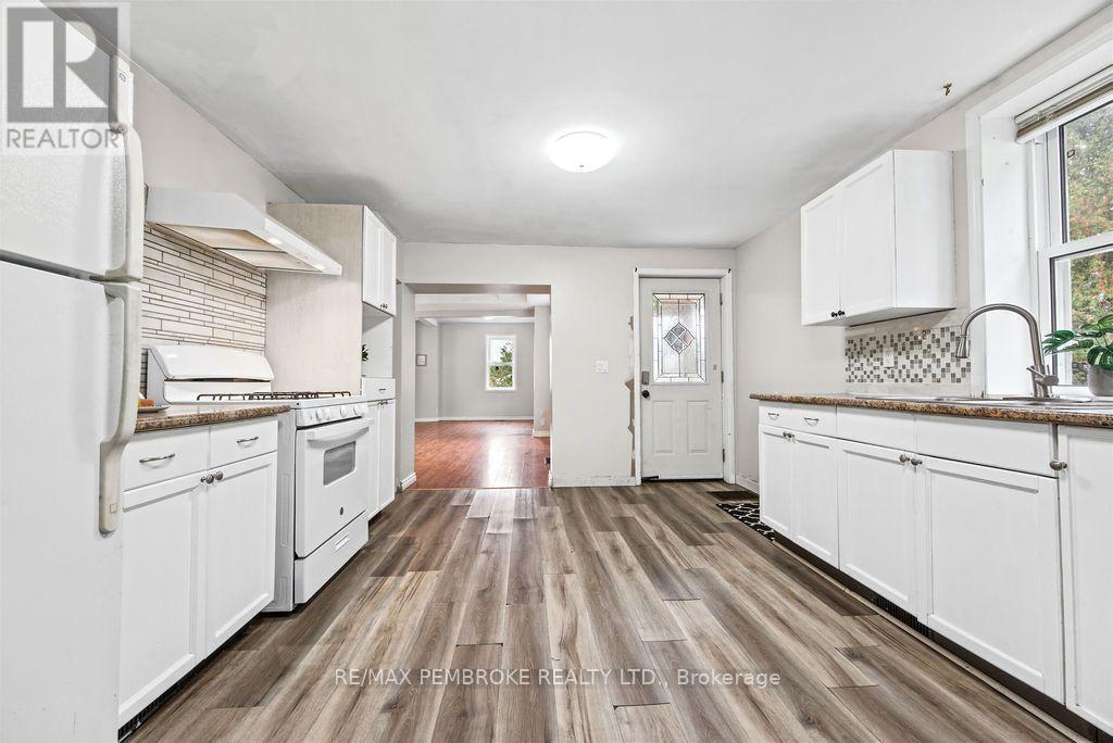 459 Somerset Street Property Photo 23