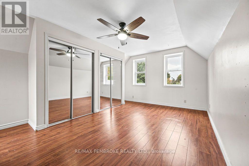 459 Somerset Street Property Photo 26