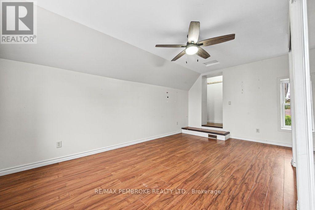 459 Somerset Street Property Photo 27