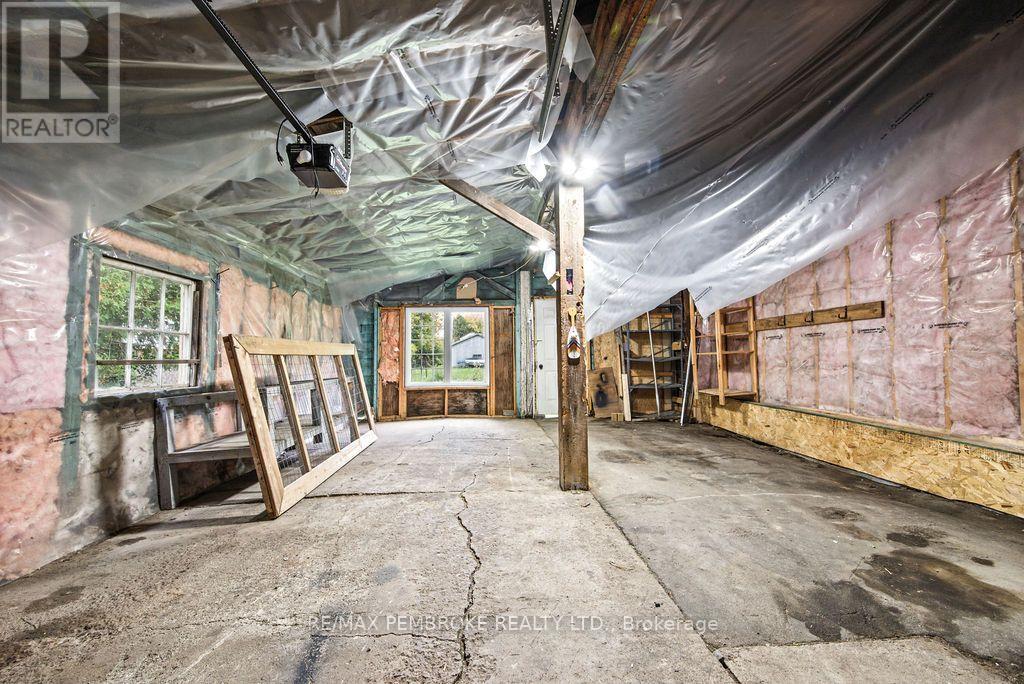459 Somerset Street Property Photo 37