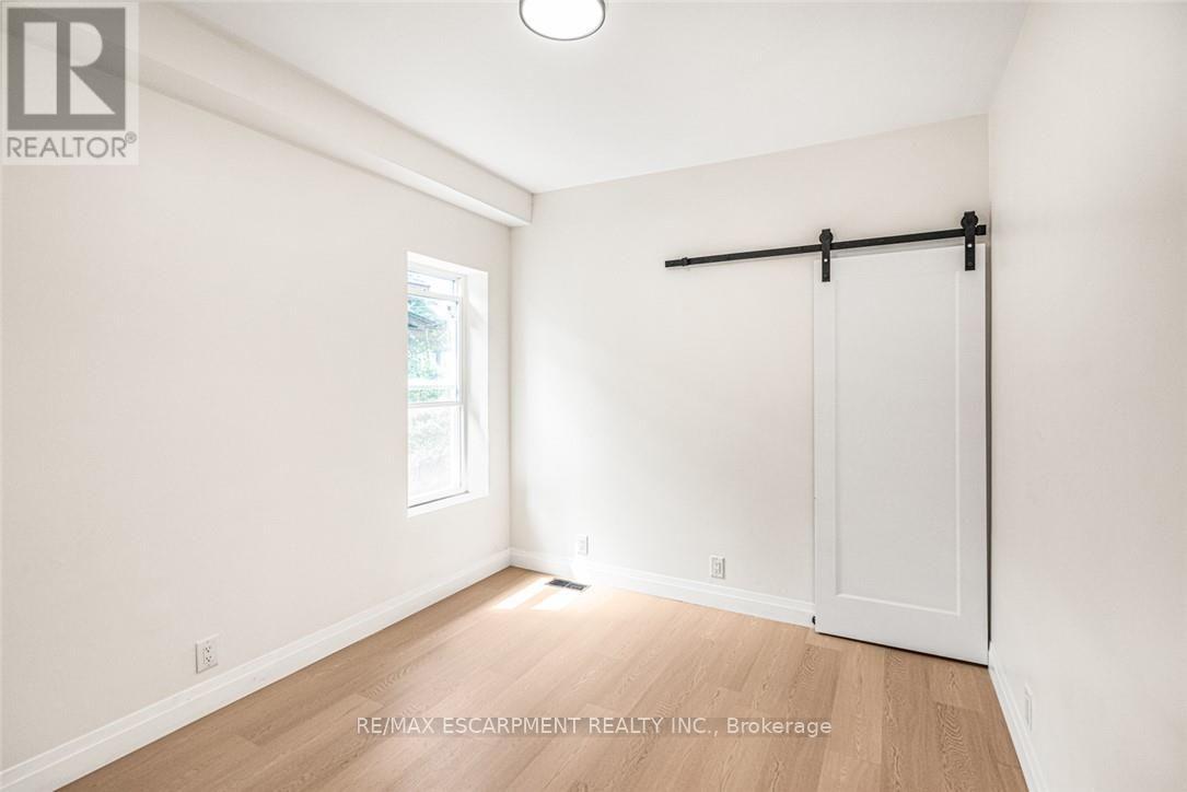 203 Brock Street Property Photo 12