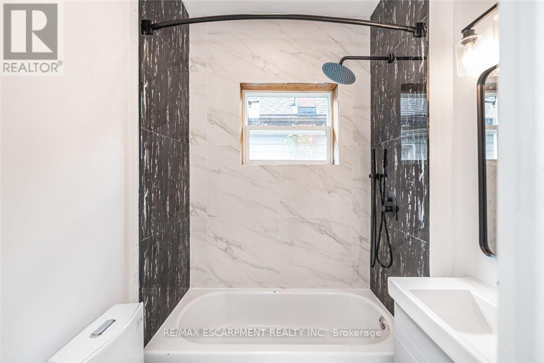 203 Brock Street Property Photo 15