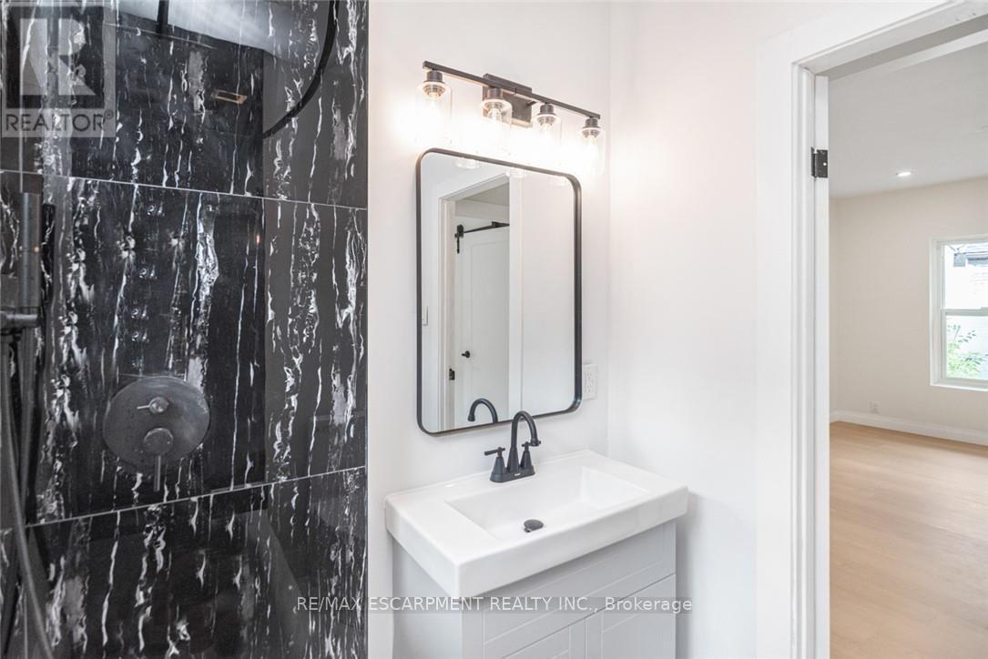 203 Brock Street Property Photo 16
