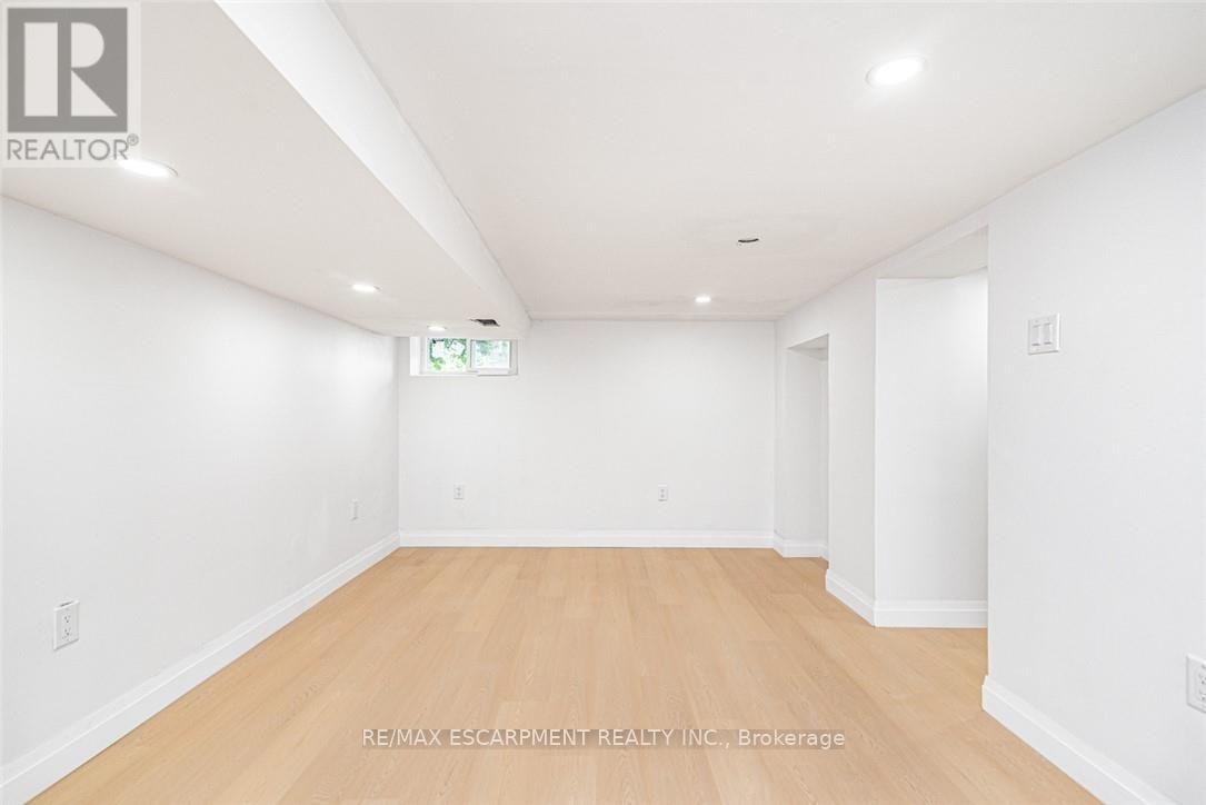 203 Brock Street Property Photo 23