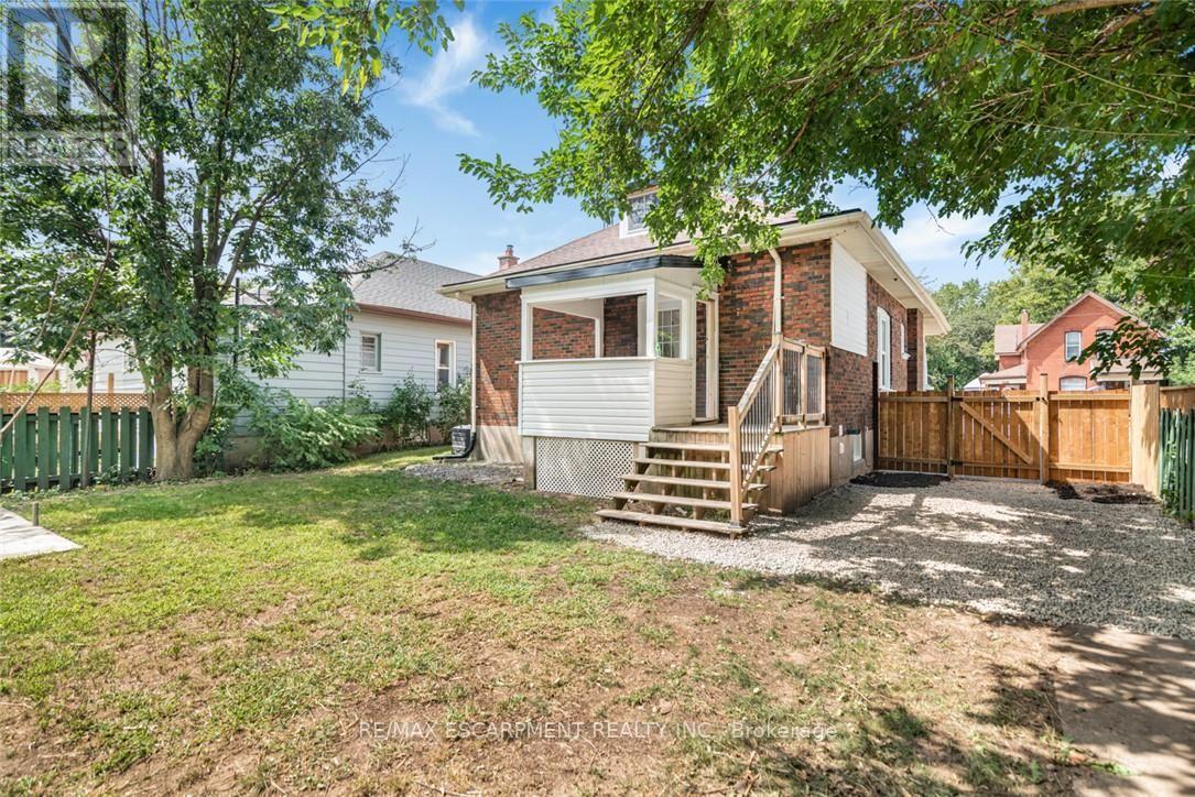 203 Brock Street Property Photo 35